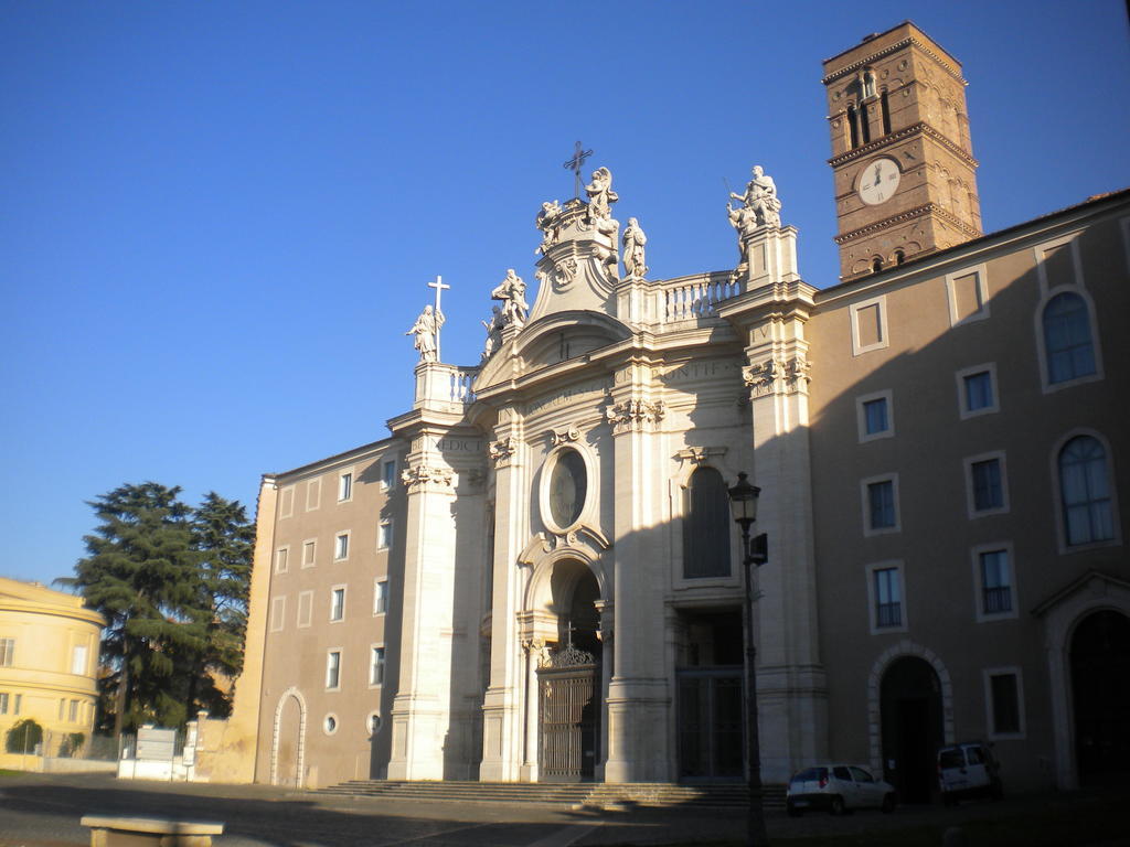 B&B La Finestra Di Fronte Roma Eksteriør bilde